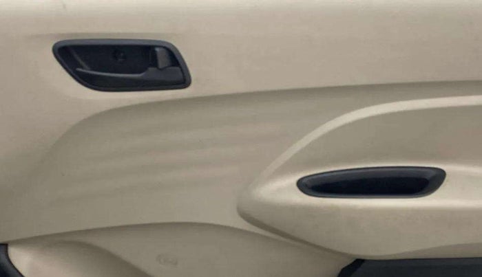 2020 Hyundai NEW SANTRO MAGNA, Petrol, Manual, 70,686 km, Driver Side Door Panels Control
