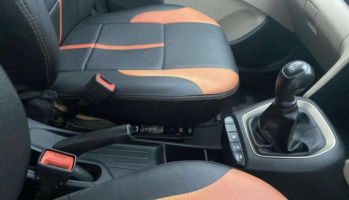 2020 Hyundai NEW SANTRO MAGNA, Petrol, Manual, 70,686 km, Gear Lever