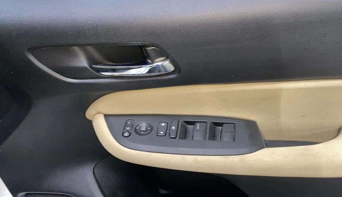 2024 Honda City 1.5L I-VTEC V, Petrol, Manual, 22,886 km, Driver Side Door Panels Control