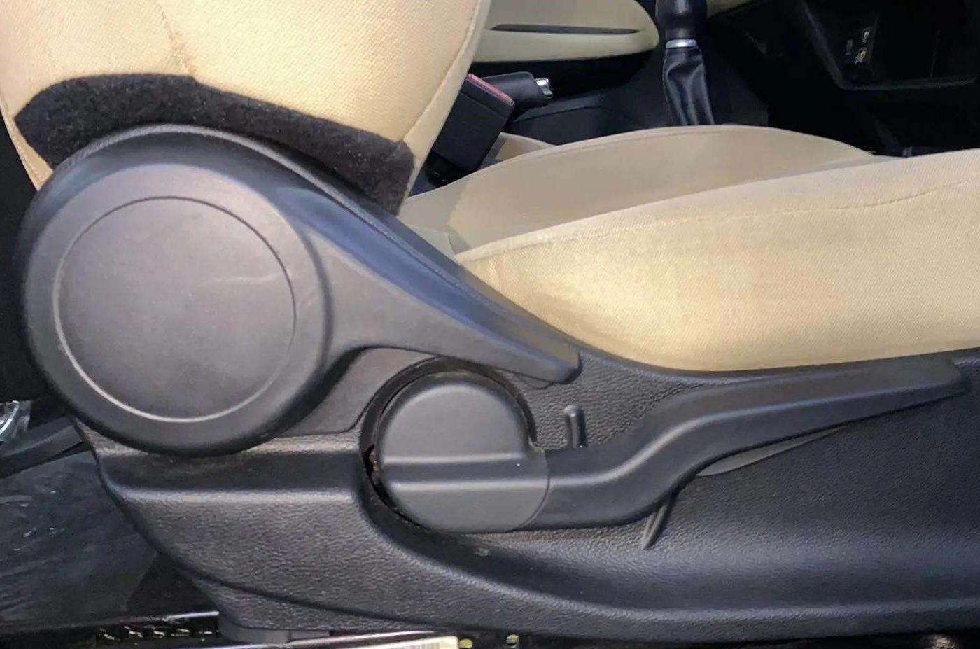 2024 Honda City 1.5L I-VTEC V, Petrol, Manual, 22,934 km, Driver Side Adjustment Panel