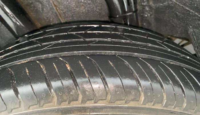 2024 Renault Kiger RXZ TURBO CVT, Petrol, Automatic, 11,862 km, Right Rear Tyre Tread