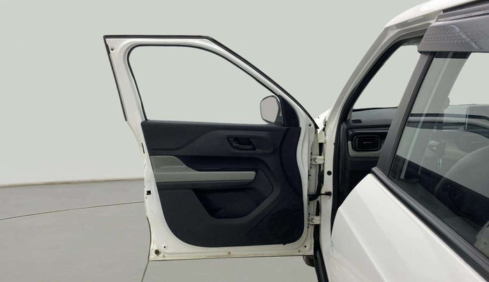 2022 Tata PUNCH ADVENTURE MT, Petrol, Manual, 21,157 km, LHS Front Door