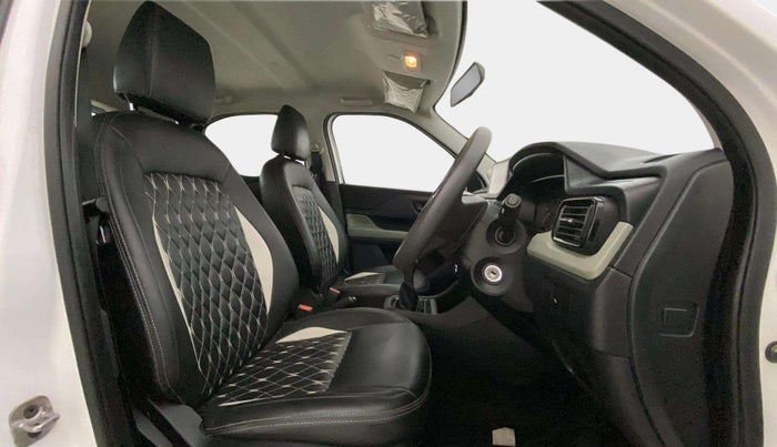 2022 Tata PUNCH ADVENTURE MT, Petrol, Manual, 21,157 km, Right Side Front Door Cabin