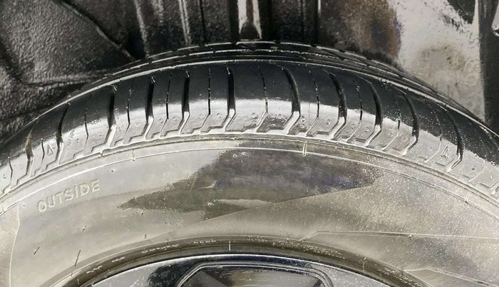 2022 Tata PUNCH ADVENTURE MT, Petrol, Manual, 21,157 km, Left Rear Tyre Tread