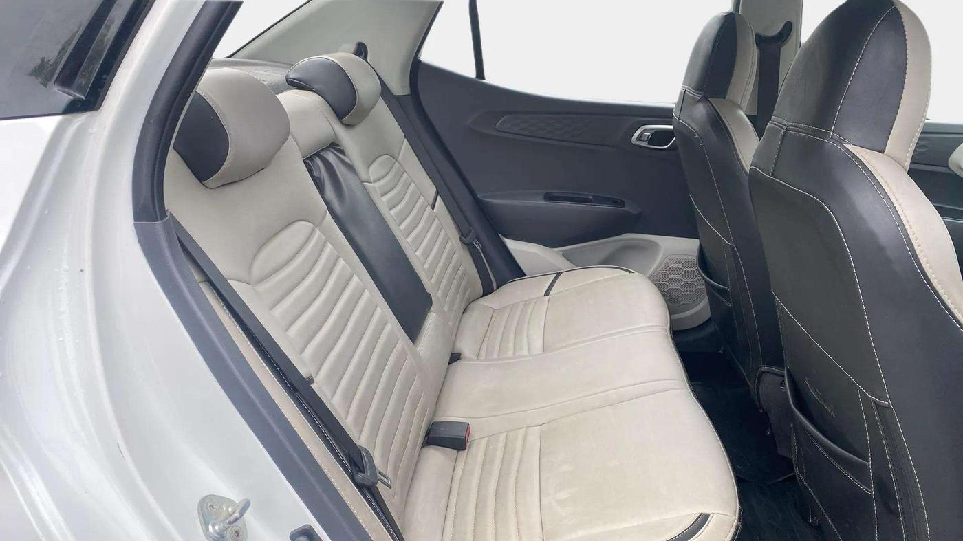 2021 Hyundai AURA SX 1.2, Petrol, Manual, 57,738 km, Right Side Rear Door Cabin