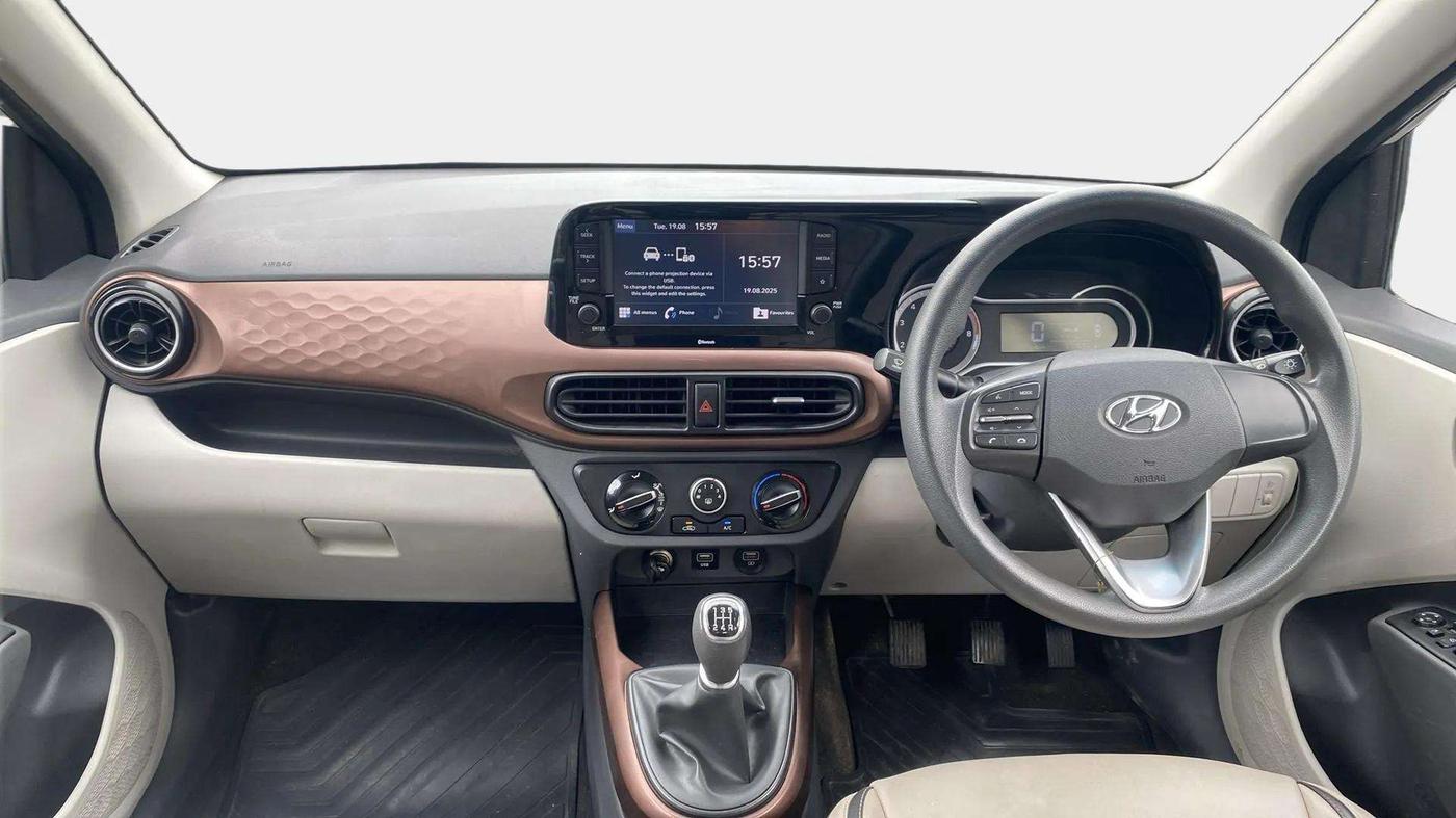 2021 Hyundai AURA SX 1.2, Petrol, Manual, 57,738 km, Dashboard