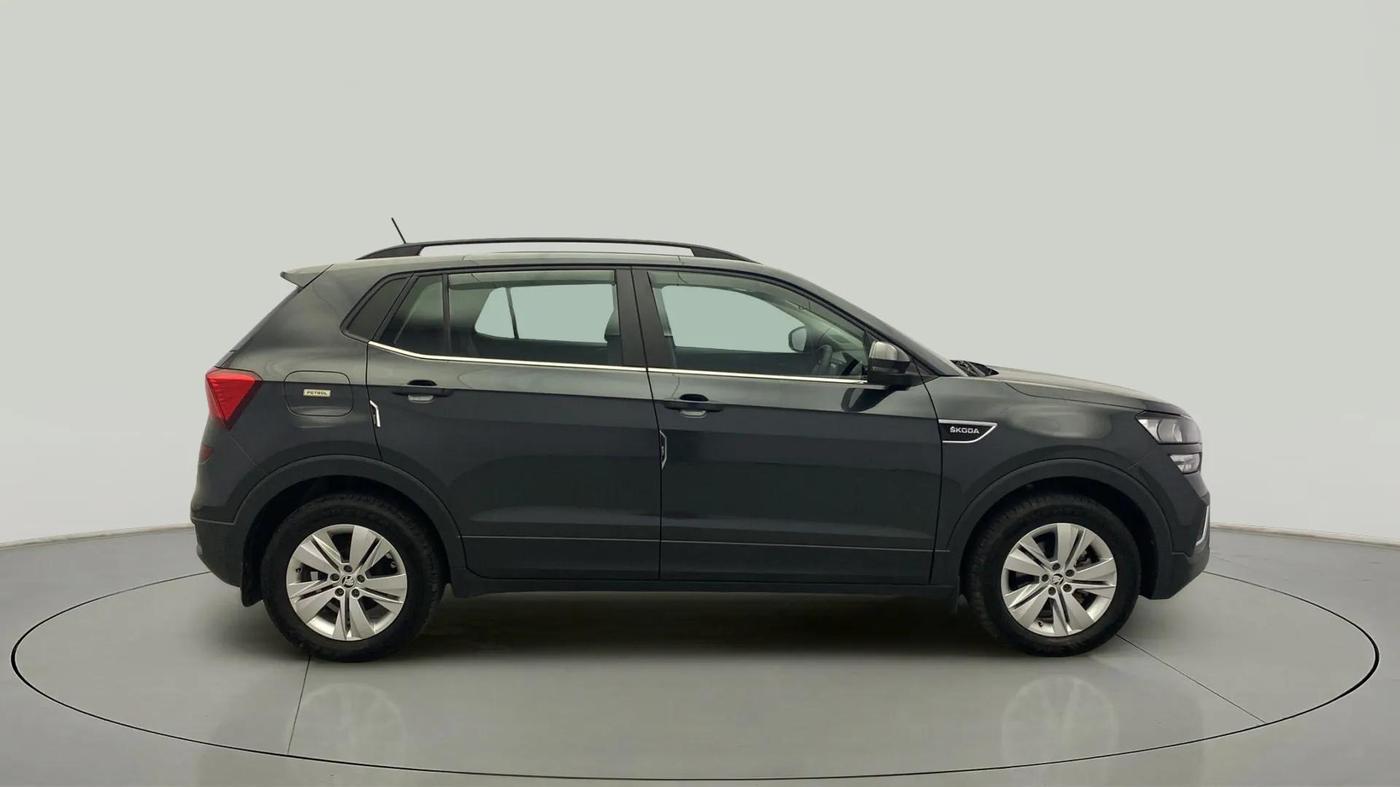 2024 Skoda KUSHAQ ACTIVE 1.0L TSI MT, Petrol, Manual, 7,367 km, Right Side View