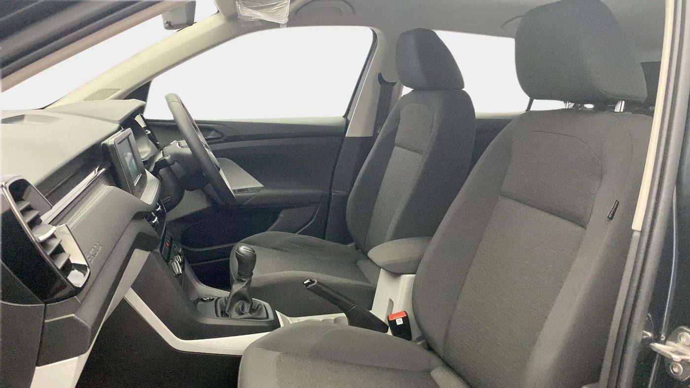 2024 Skoda KUSHAQ ACTIVE 1.0L TSI MT, Petrol, Manual, 7,367 km, Right Side Front Door Cabin
