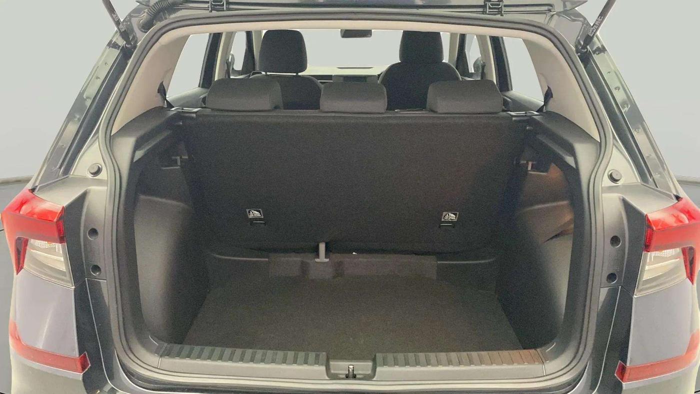 2024 Skoda KUSHAQ ACTIVE 1.0L TSI MT, Petrol, Manual, 7,367 km, Boot Inside