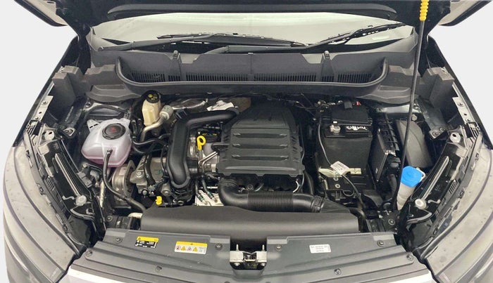 2024 Skoda KUSHAQ ACTIVE 1.0L TSI MT, Petrol, Manual, 7,279 km, Open Bonet