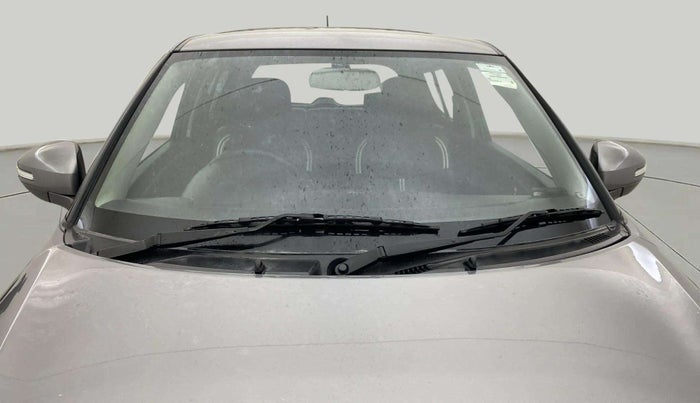 2017 Maruti Swift VXI, Petrol, Manual, 54,260 km, Front Windshield
