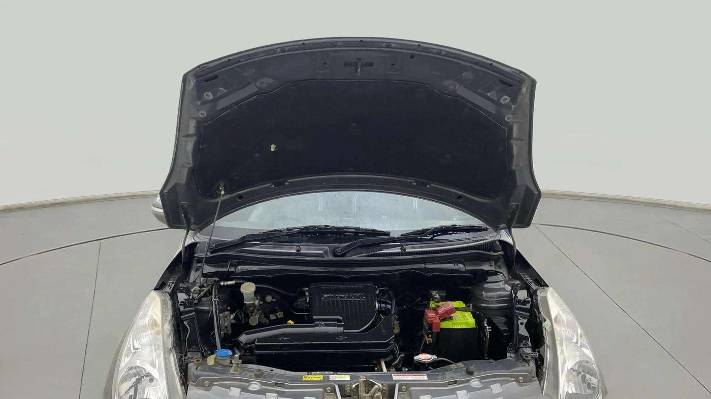 2017 Maruti Swift VXI, Petrol, Manual, 54,464 km, Open Bonet