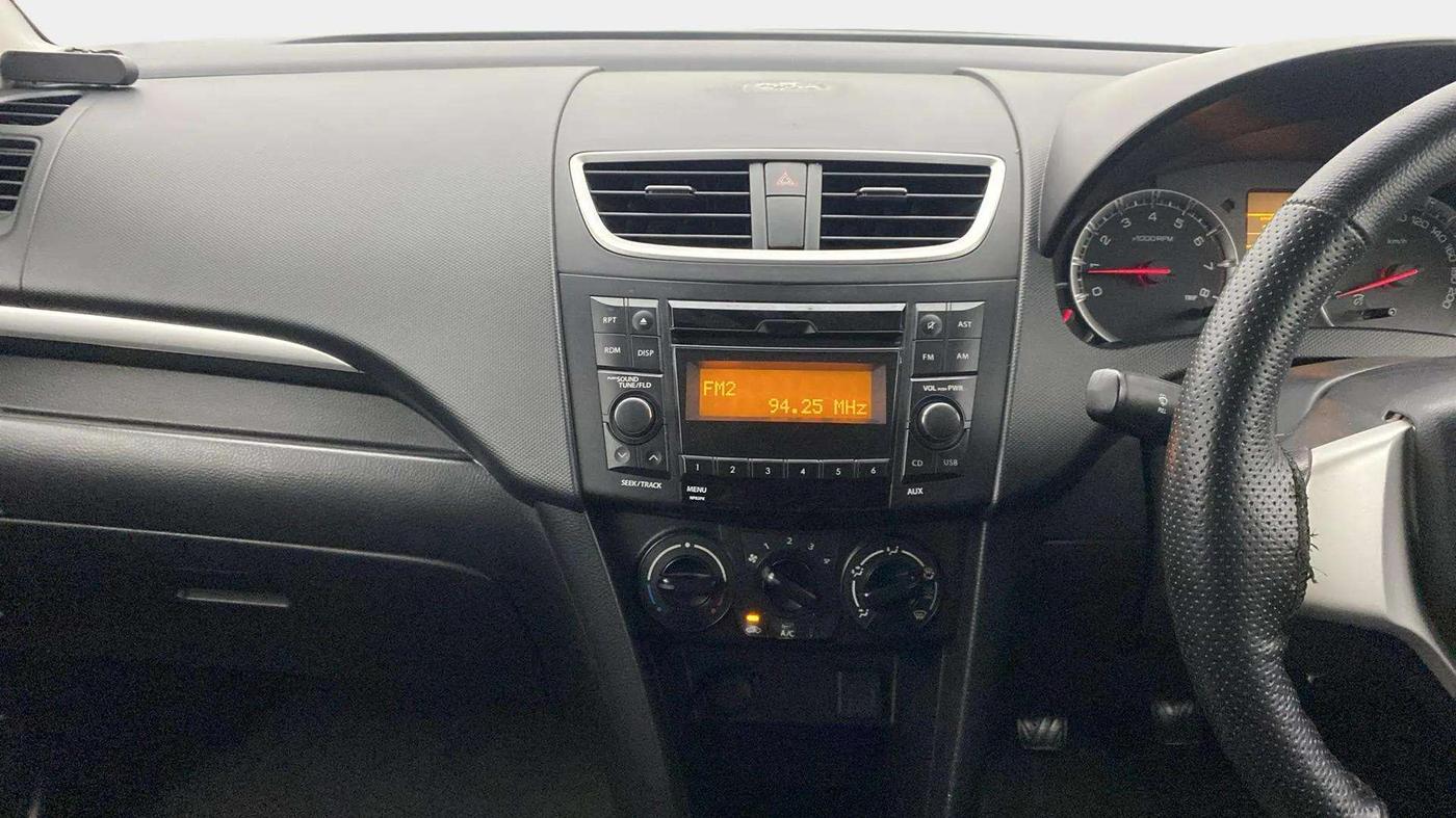 2017 Maruti Swift VXI, Petrol, Manual, 54,464 km, Air Conditioner