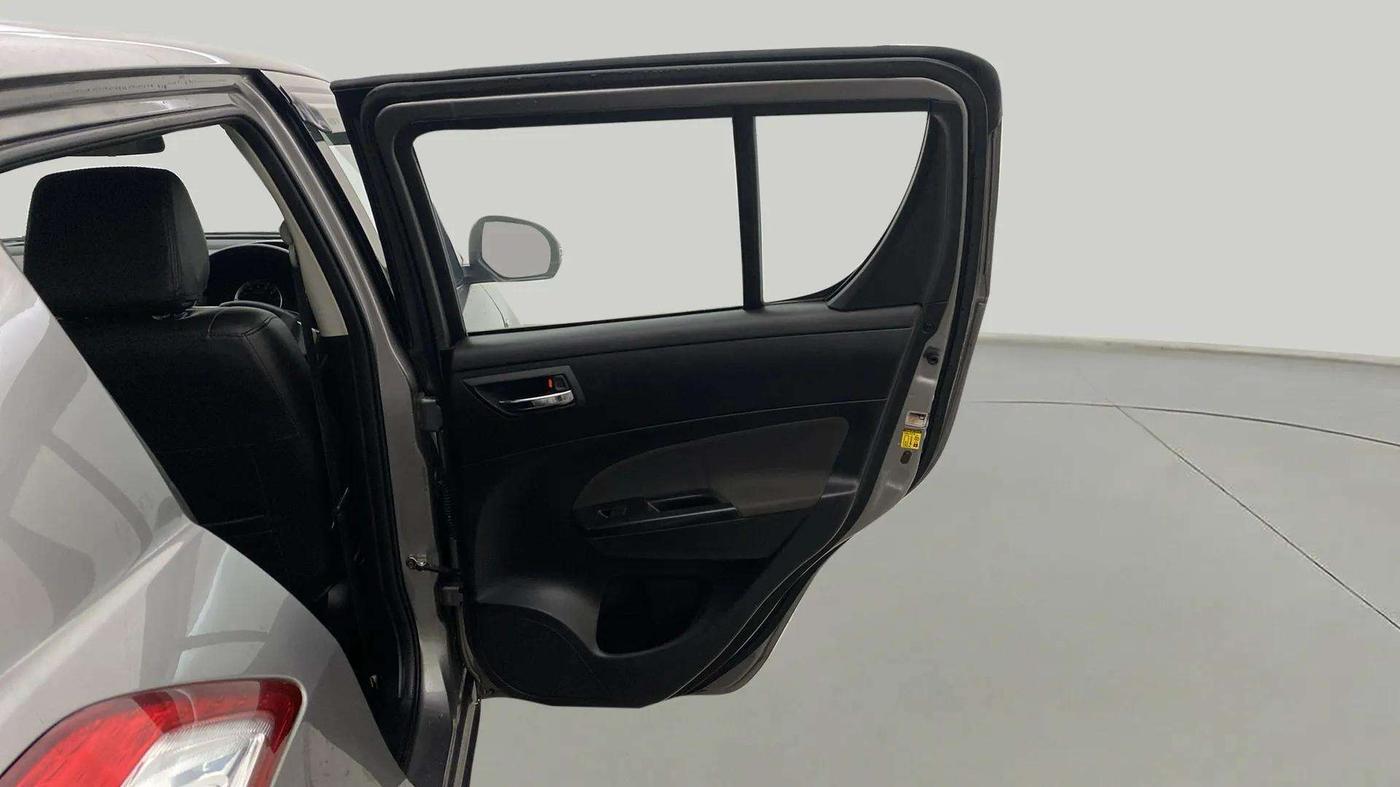 2017 Maruti Swift VXI, Petrol, Manual, 54,464 km, RHS Rear Door