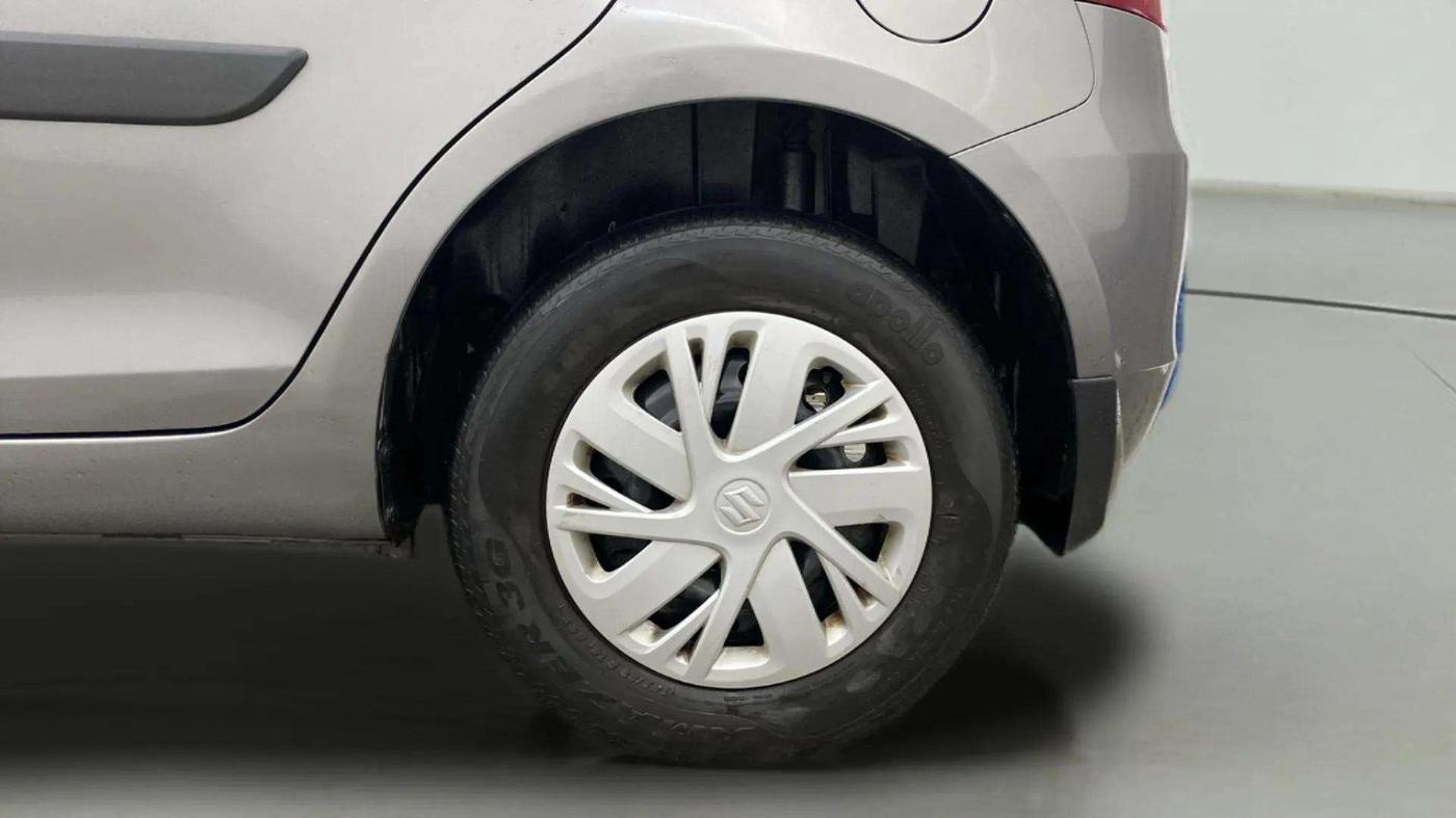 2017 Maruti Swift VXI, Petrol, Manual, 54,464 km, Left Rear Wheel