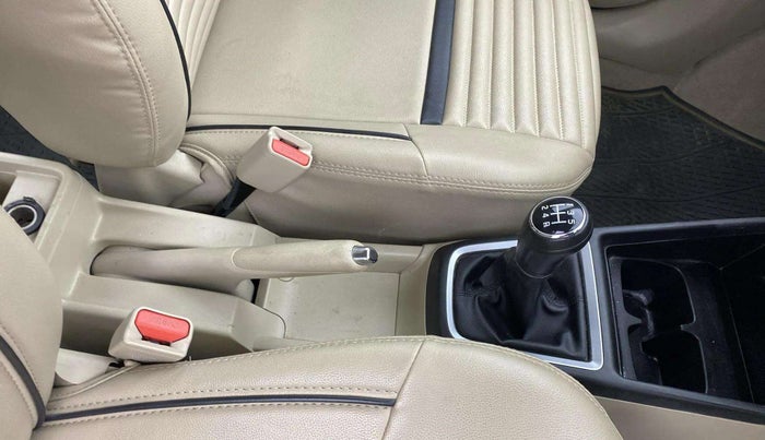 2022 Maruti Dzire ZXI, Petrol, Manual, 20,894 km, Gear Lever