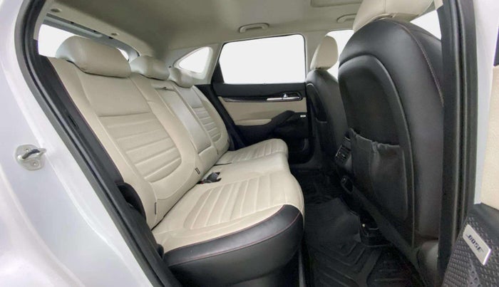 2020 KIA SELTOS GTX PLUS 1.4 PETROL, Petrol, Manual, 89,643 km, Right Side Rear Door Cabin
