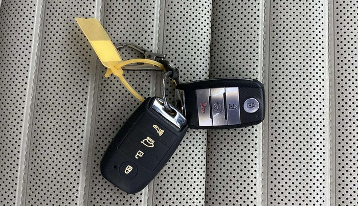 2020 KIA SELTOS GTX PLUS 1.4 PETROL, Petrol, Manual, 89,643 km, Key Close Up
