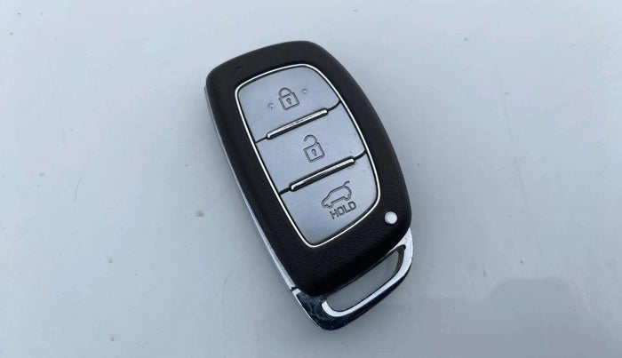 2016 Hyundai i20 Active 1.2 SX, Petrol, Manual, 61,102 km, Key Close Up