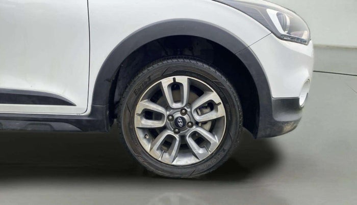 2016 Hyundai i20 Active 1.2 SX, Petrol, Manual, 61,102 km, Right Front Wheel