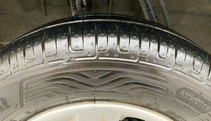 2017 Renault Kwid RXT 1.0, Petrol, Manual, 54,462 km, Right Rear Tyre Tread