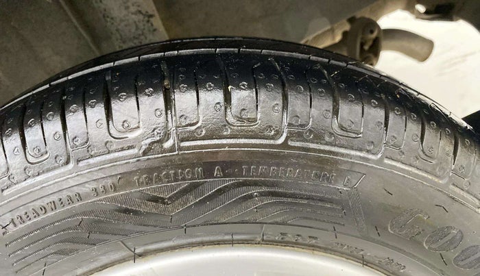 2017 Renault Kwid RXT 1.0, Petrol, Manual, 54,462 km, Left Rear Tyre Tread