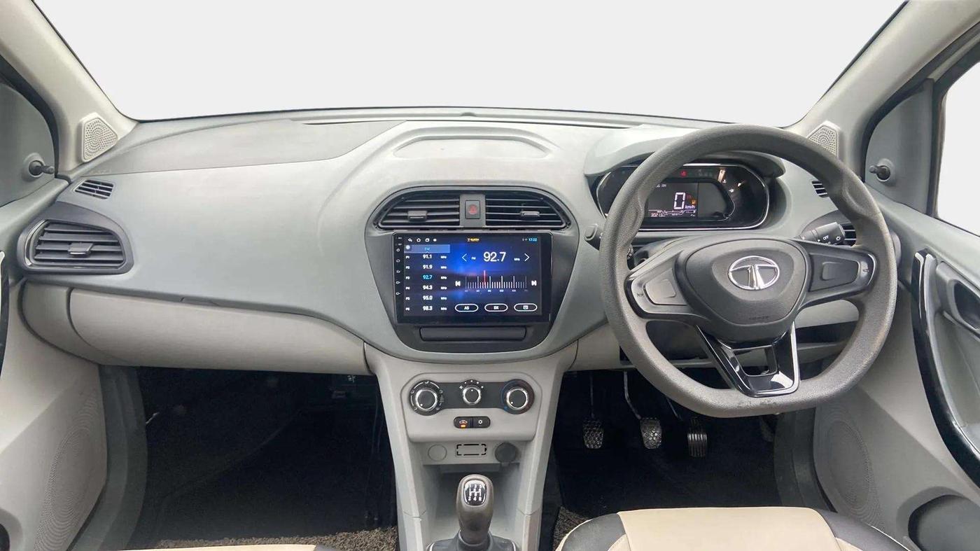 2021 Tata TIGOR XE PETROL, Petrol, Manual, 30,323 km, Dashboard