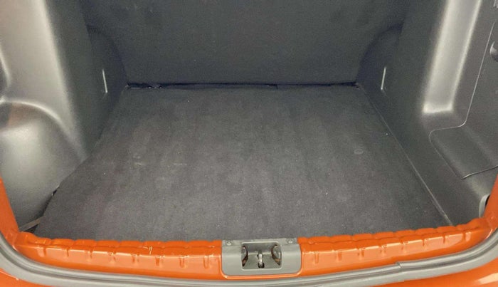 2020 Renault Duster RXS 1.5 PETROL MT, Petrol, Manual, 29,128 km, Boot Open Zoomed View