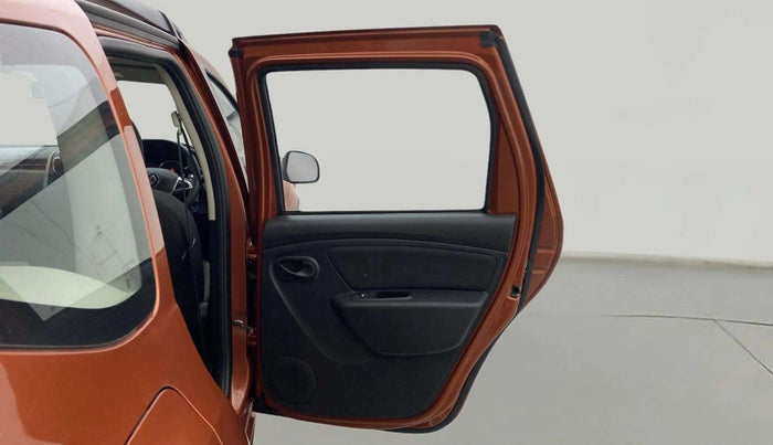 2020 Renault Duster RXS 1.5 PETROL MT, Petrol, Manual, 29,128 km, RHS Rear Door