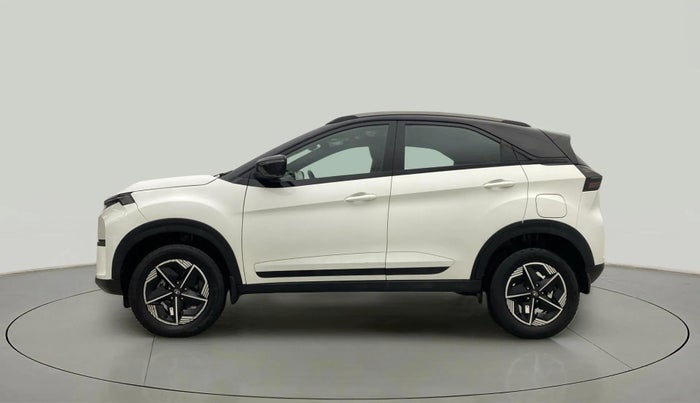 2024 Tata NEXON FEARLESS + SUNROOF AMT DUAL TONE 1.5 DIESEL, Diesel, Automatic, 12,199 km, Left Side