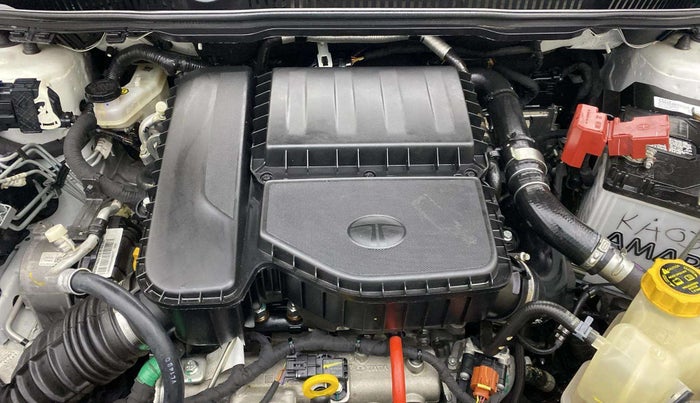2024 Tata NEXON FEARLESS + SUNROOF AMT DUAL TONE 1.5 DIESEL, Diesel, Automatic, 12,199 km, Engine View