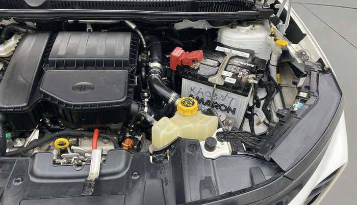 2024 Tata NEXON FEARLESS + SUNROOF AMT DUAL TONE 1.5 DIESEL, Diesel, Automatic, 12,199 km, Engine View - Left