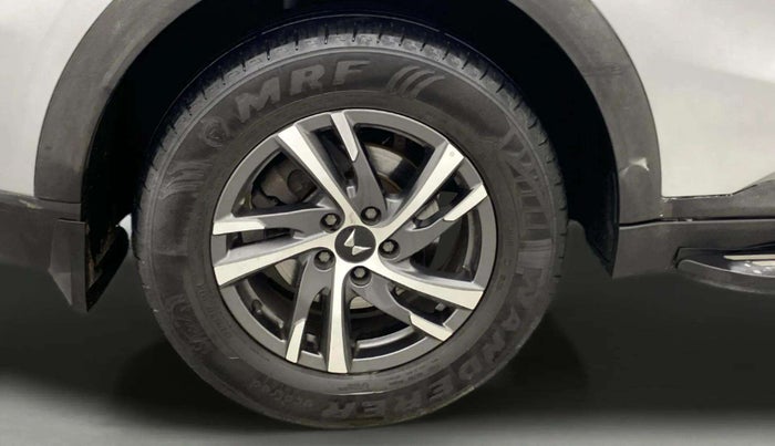 2021 Mahindra XUV700 AX 3 P MT 5 STR, Petrol, Manual, 59,597 km, Right Rear Wheel