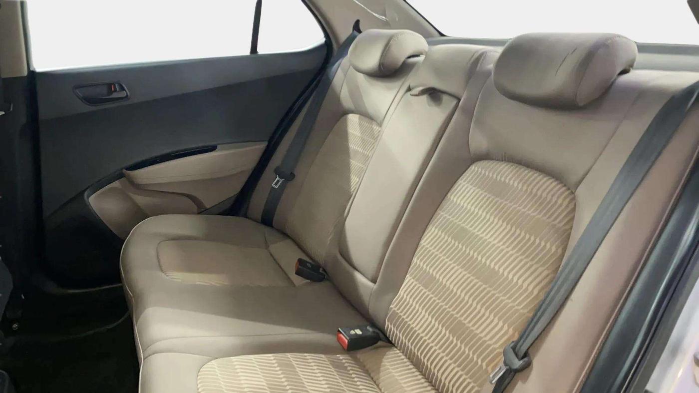 2019 Hyundai Xcent S 1.2, Petrol, Manual, 66,782 km, Right Side Rear Door Cabin
