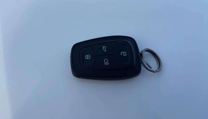 2021 Tata ALTROZ XZ DIESEL, Diesel, Manual, 78,917 km, Key Close Up