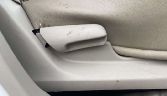 2018 Maruti Celerio ZXI, CNG, Manual, 53,150 km, Driver Side Adjustment Panel