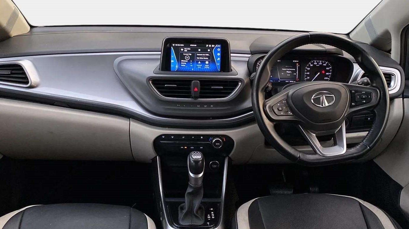 2022 Tata ALTROZ XZA, Petrol, Automatic, 30,709 km, Dashboard