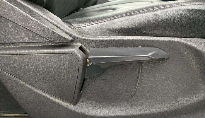 2016 Ford Ecosport TITANIUM 1.5L PETROL AT, Petrol, Automatic, 71,325 km, Driver Side Adjustment Panel