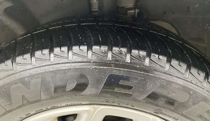 2016 Ford Ecosport TITANIUM 1.5L PETROL AT, Petrol, Automatic, 71,325 km, Left Front Tyre Tread