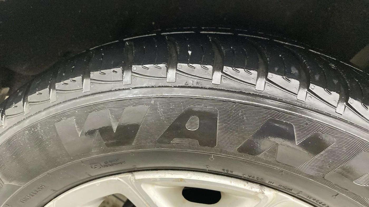 2016 Ford Ecosport TITANIUM 1.5L PETROL AT, Petrol, Automatic, 71,572 km, Left Rear Tyre Tread
