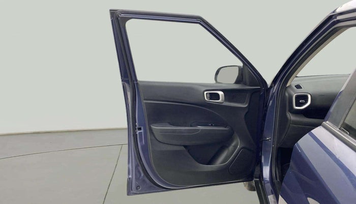 2021 Hyundai VENUE S 1.2, Petrol, Manual, 50,965 km, LHS Front Door
