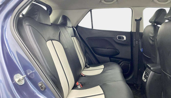 2021 Hyundai VENUE S 1.2, Petrol, Manual, 50,965 km, Right Side Rear Door Cabin