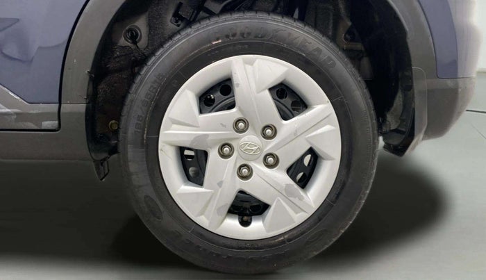 2021 Hyundai VENUE S 1.2, Petrol, Manual, 50,965 km, Left Rear Wheel