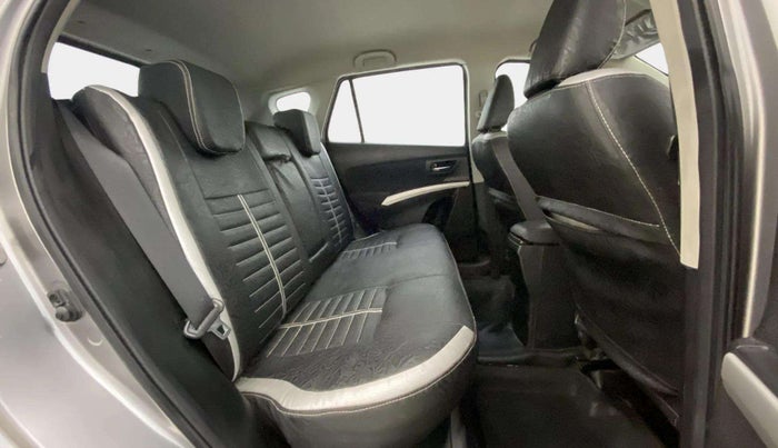 2017 Maruti S Cross ZETA 1.3, Diesel, Manual, 91,825 km, Right Side Rear Door Cabin