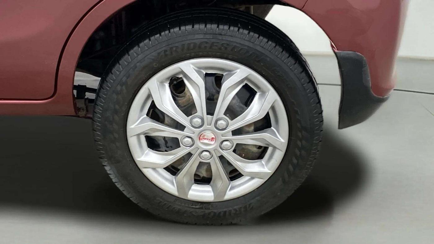 2016 Maruti Alto K10 VXI, Petrol, Manual, 77,375 km, Left Rear Wheel