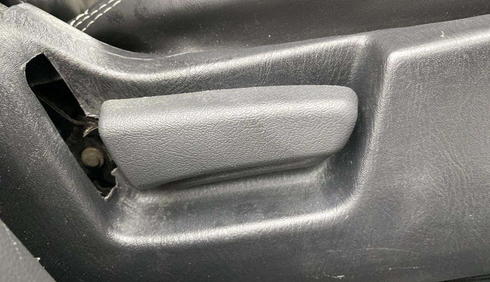 2016 Maruti Alto K10 VXI, Petrol, Manual, 77,360 km, Driver Side Adjustment Panel