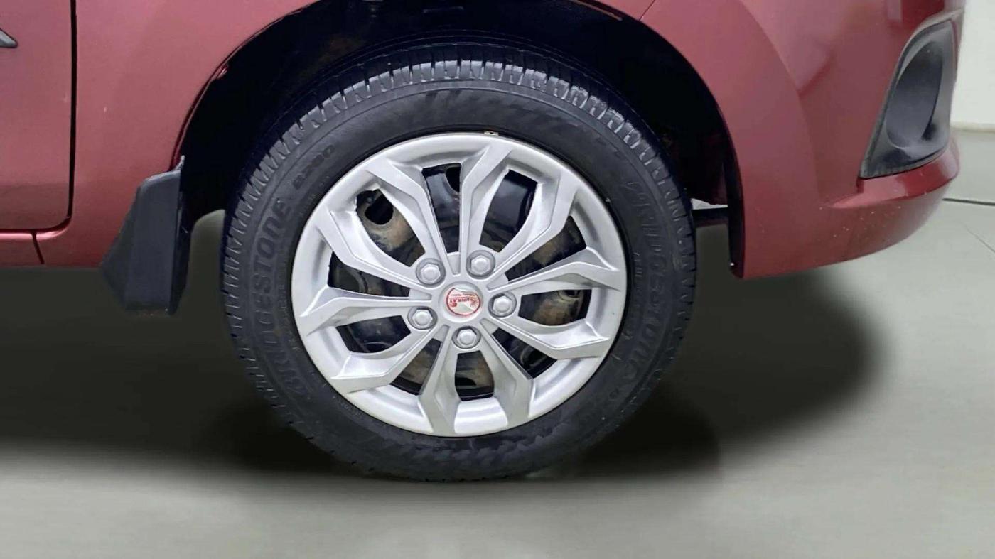 2016 Maruti Alto K10 VXI, Petrol, Manual, 77,375 km, Right Front Wheel
