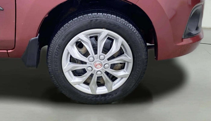 2016 Maruti Alto K10 VXI, Petrol, Manual, 77,360 km, Right Front Wheel