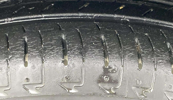2020 Maruti IGNIS ZETA 1.2, Petrol, Manual, 28,711 km, Left Front Tyre Tread
