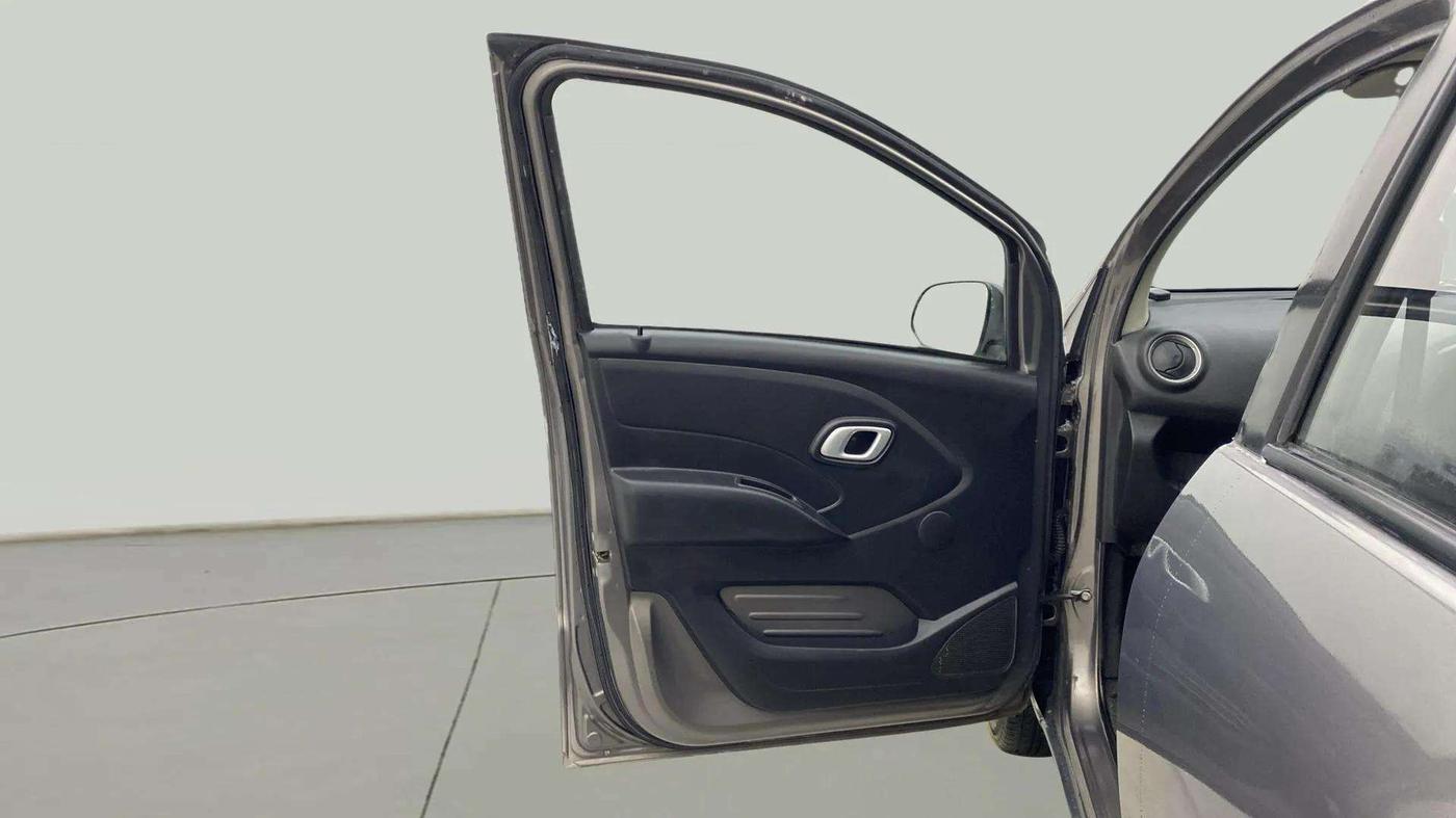 2018 Datsun Redi Go S 1.0 AMT, Petrol, Automatic, 30,491 km, LHS Front Door